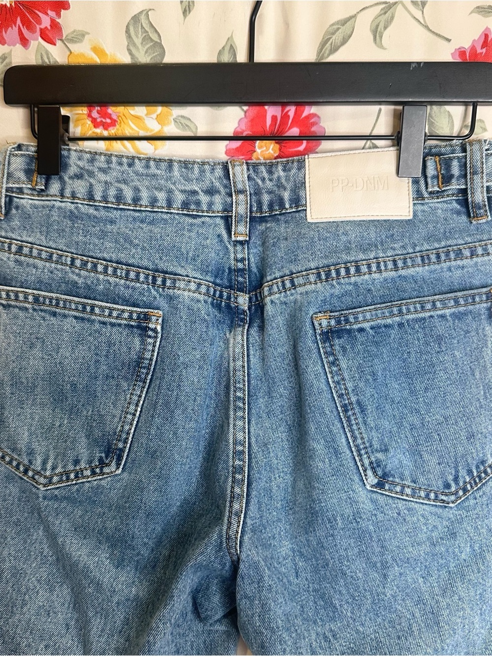 PRINCESS POLLY | Holly Asymmetric Straight Leg Jeans| Waist Detail | Size 4 - Picture 3 of 5